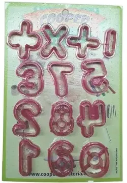 JGO CORTA PLAST NUMEROS Y SIGNOS 15pz