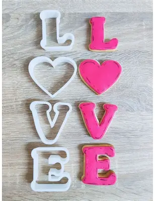 SET DE CORTADORES PLASTICO LOVE CHERRY