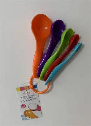 JGO CUCHARAS MEDIDORAS PLAST COLORES 5pz